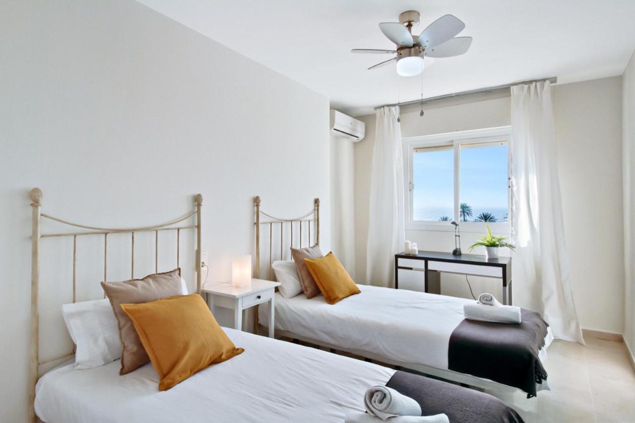 Del Parque Flats - Torrevigia Apartment La Cala Del Moral Luaran gambar